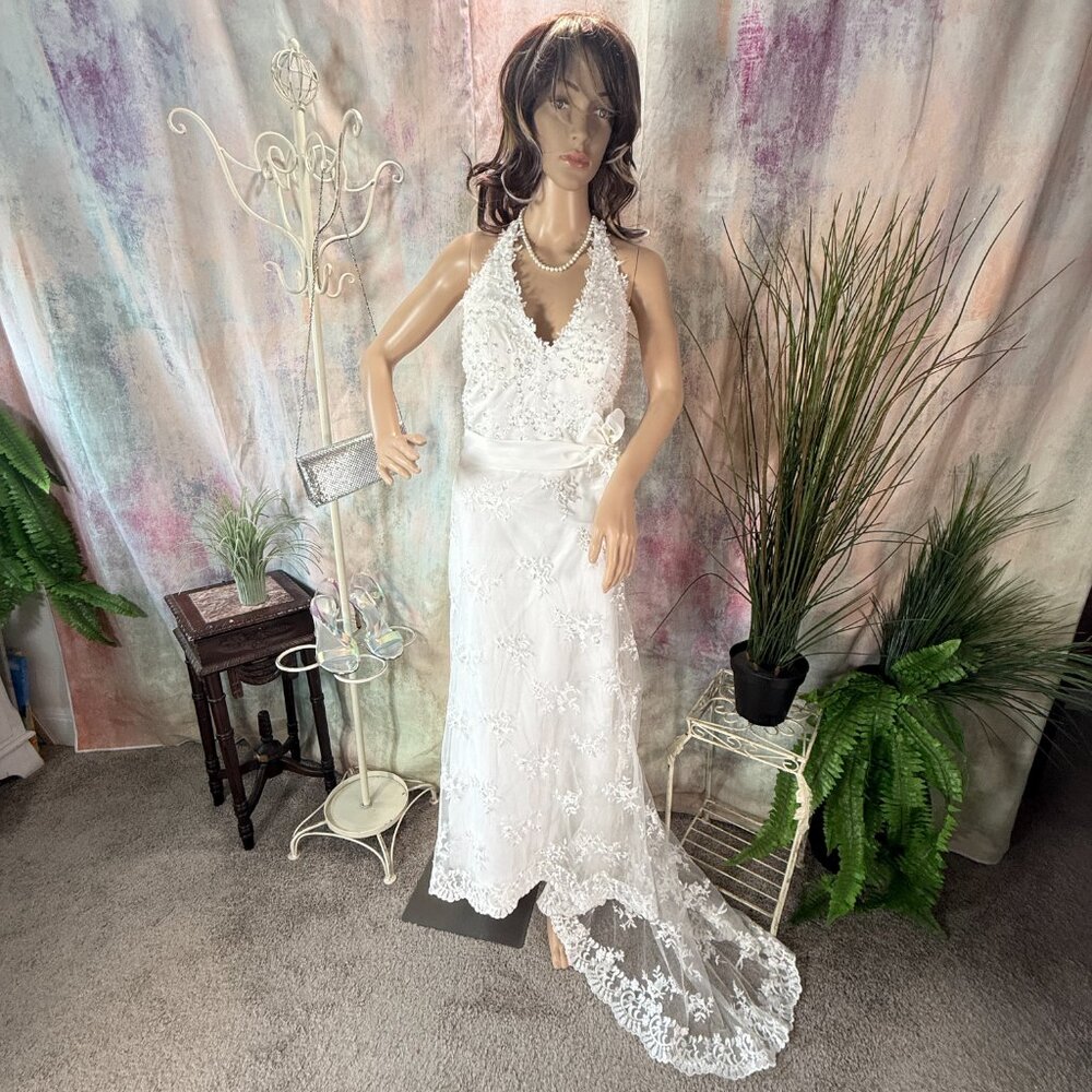 📌High-End Tailoring One Of the Kind Beaded Lace Open Back Train Wedding Gown